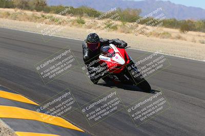 media/Oct-08-2022-SoCal Trackdays (Sat) [[1fc3beec89]]/Turn 7 Inside (145pm)/